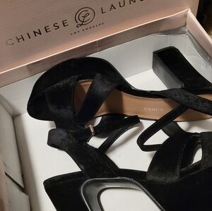 Chinese Laundry Daydreamer soft velvet pumps!  NEW 9.5